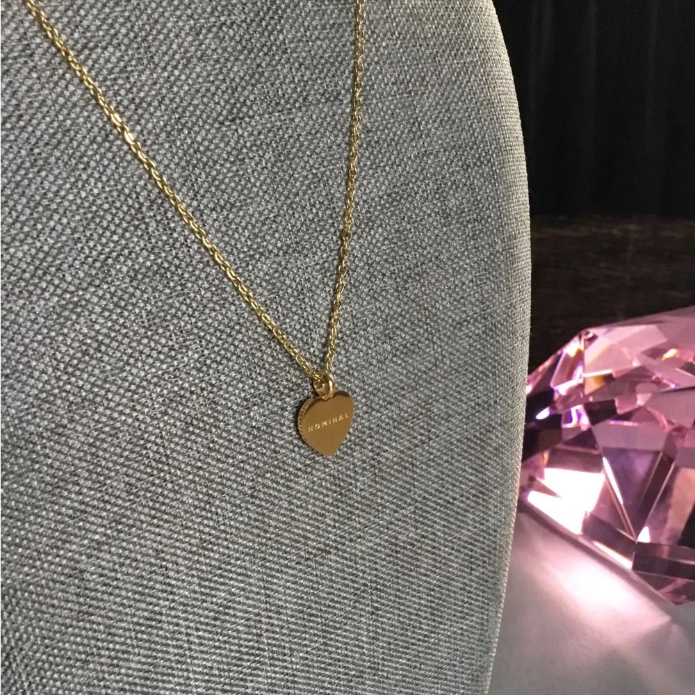 NOMINAL LETTER  HEART CHARM 18K GOLD NECKLACE NWOT NO BOX NO DUST BAG - Picture 3 of 15